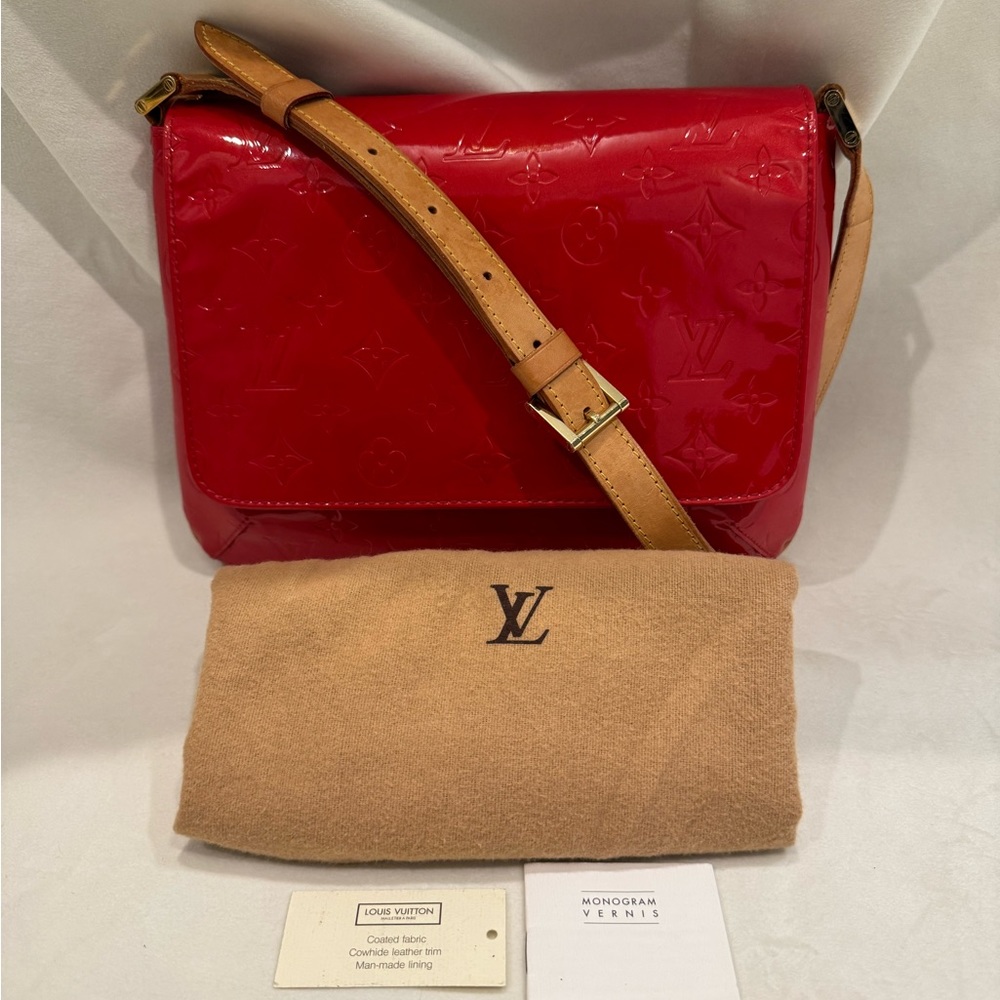 Louis Vuitton Monogram Vernis Thompson Street